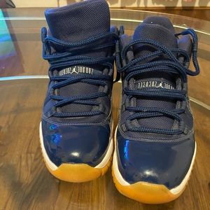 Jordan retro 11 low ‘’midnight navy ’’ size 11